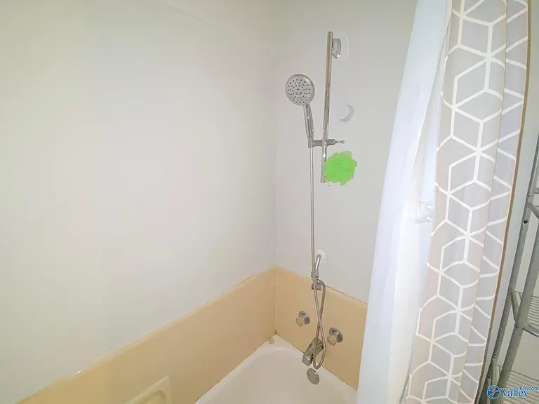 2415 Bonita Dr SW — Photo 23