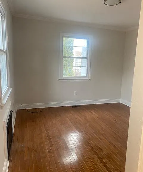 12 Bayview Ave — Photo 7