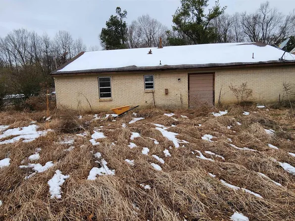 5250 Braden Dr, Memphis, TN 38127