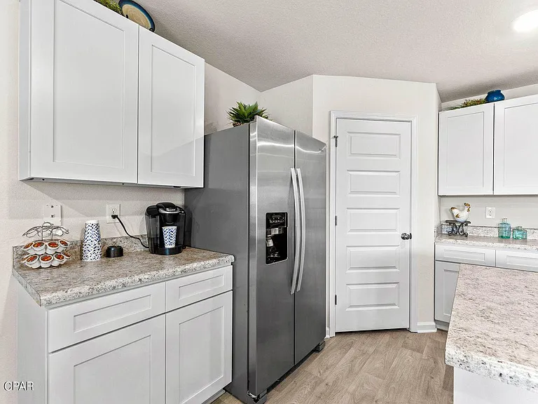 4723 Firefly Ln — Photo 14