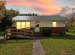 105 W Whiskey Run Rd NE, New Salisbury, IN 47161