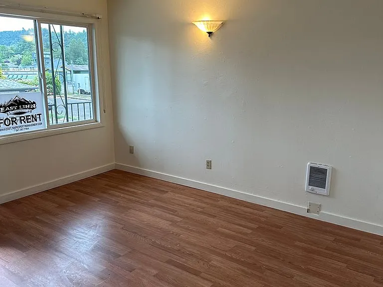 1890 Kalmia St #9 — Photo 10