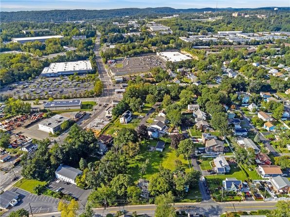 5 Winthrop Avenue, Elmsford, NY 10523