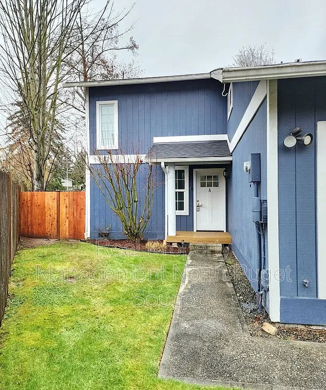 3 bed, 2.5 bath, 1444 sqft, $2,795 — Photo 2