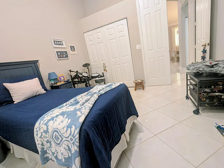 7628 Eagle Point Dr — Photo 17