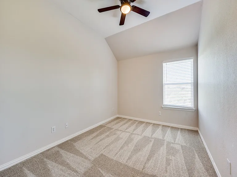 4463 Fallmeadow Dr — Photo 12