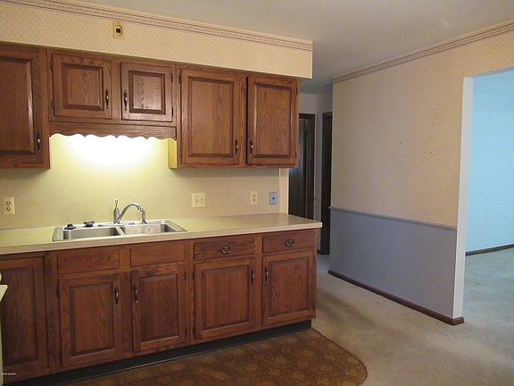 3rd image of 5712 Leisure South Dr SE