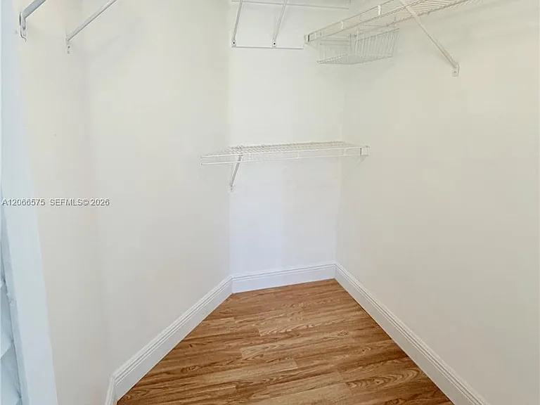 420 S Park Rd #108 — Photo 12
