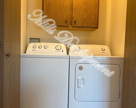 5th image of 715 6th Ave S #21