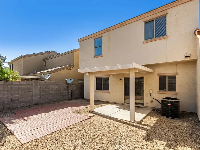 7007 W Mercer Ln — Photo 19