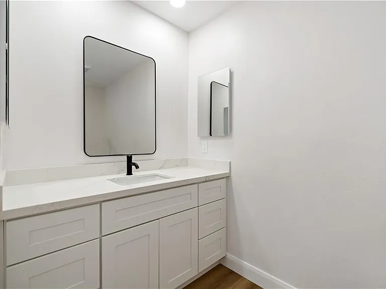 1360 Shadow Ln #M — Photo 15