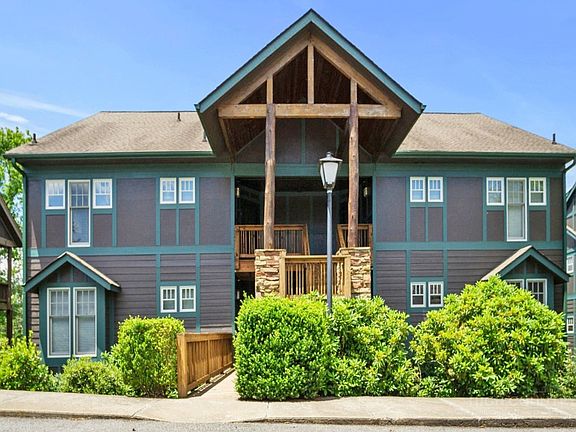 2nd image of 465 Peaceful Haven Drive #511