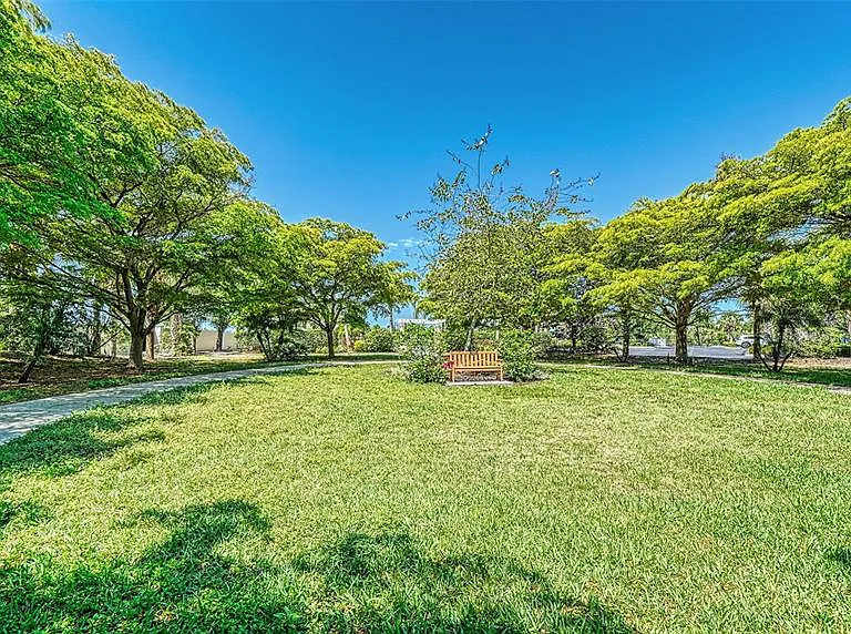 1424 Blue Horizon Cir — Photo 46