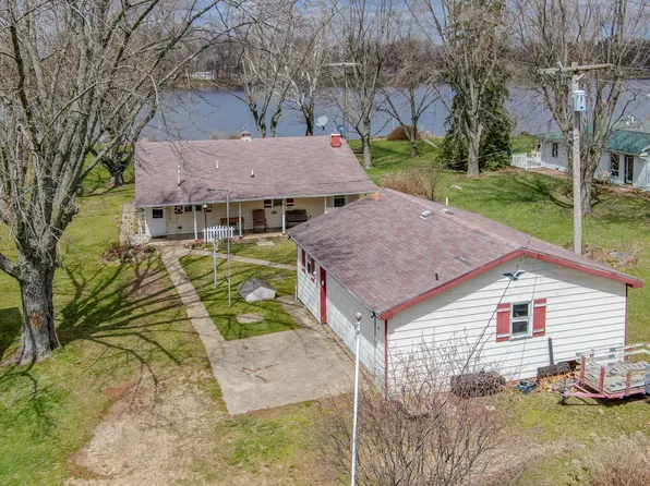 23178 Van Resort Dr, Mendon, MI 49072