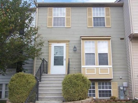 5th image of 1011 Pirates Ct