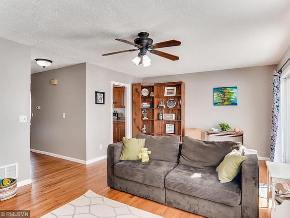 3rd image of 8947 Ironwood Ave S