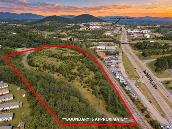 Augusta Woods Dr, Staunton, VA 24401