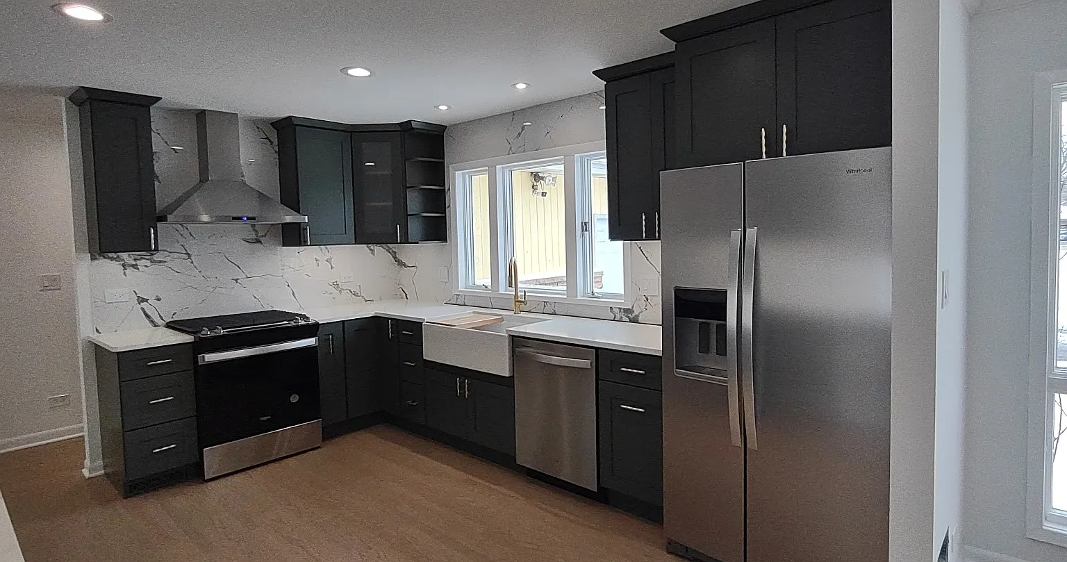 4 bed, 3292 sqft, $4,000 — Photo 1