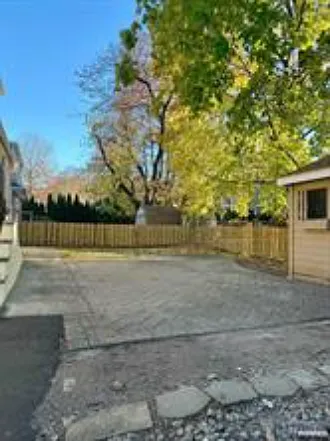 678 Grove St — Photo 13