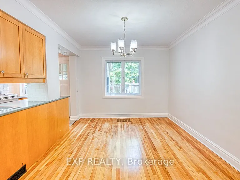 413 Holland Ave — Photo 11