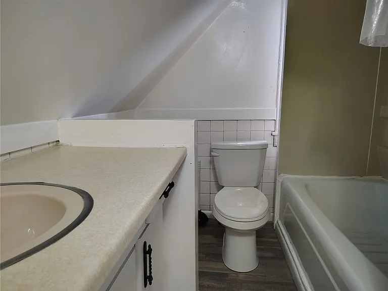 5435 State Route 7 — Photo 8