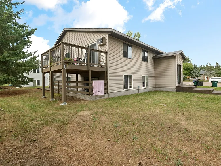 271 Shannon Ct #1 — Photo 23