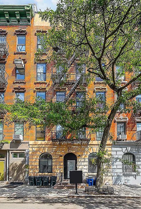 1st image of 631 E 6th St APT 2A