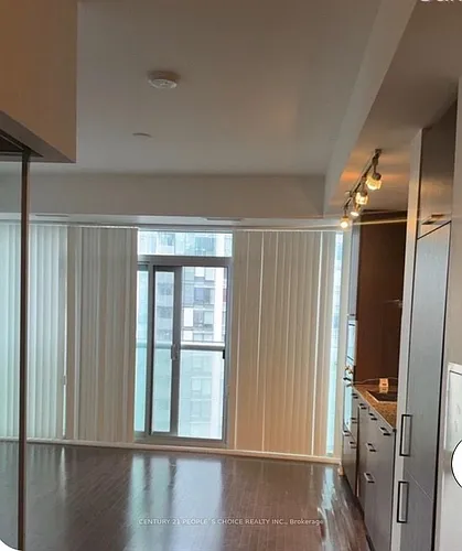 14 York St #2204 Photo 1