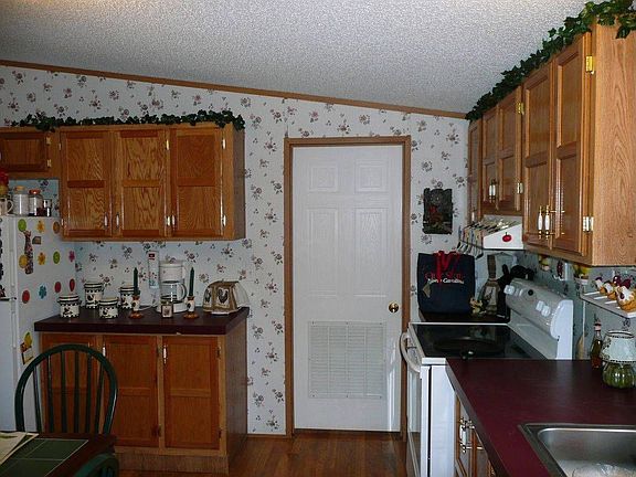 4th image of 9 Sahalee Dr