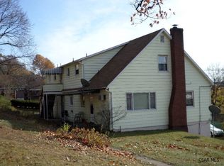 704 13th St APT 2, Windber, PA