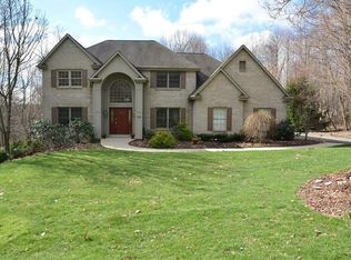 108 Timberlee Dr, Evans City, PA 16033