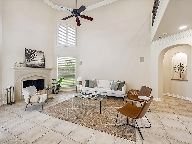 2210 Bywater Dr — Photo 14