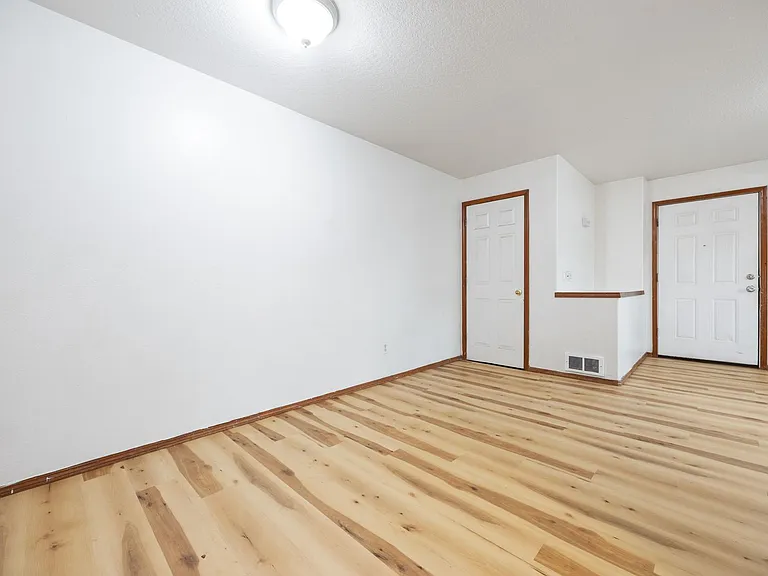 12901 NE Prescott Dr #B — Photo 12