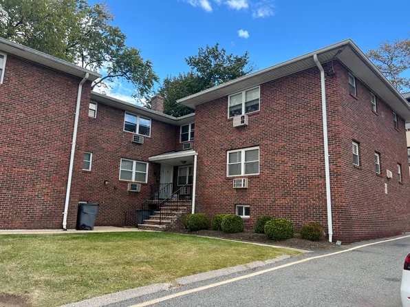 275 River Rd, Bogota, NJ 07603