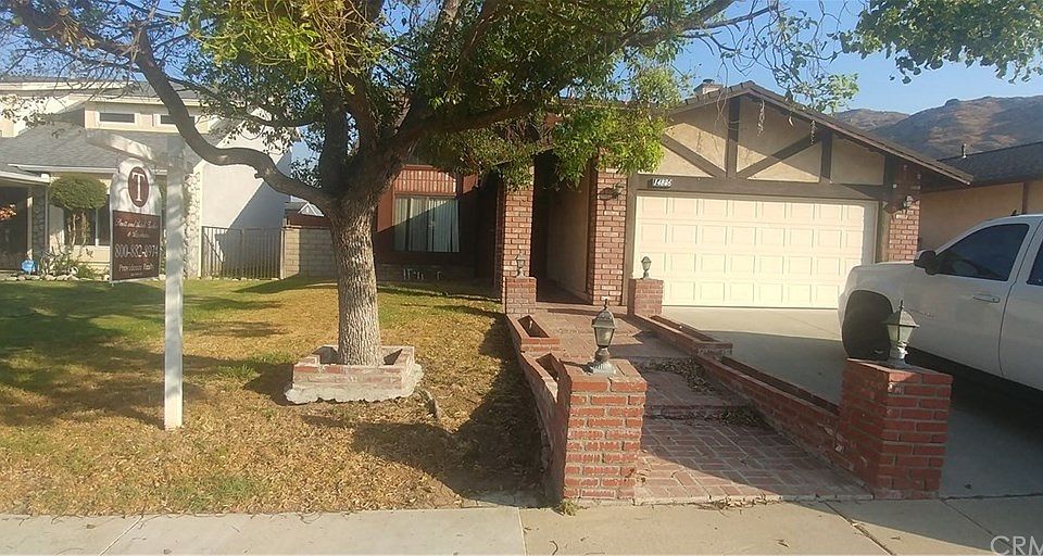 1st image of 14886 Woodcrest Dr
