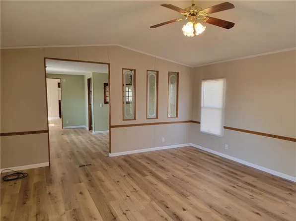 734 Liberty St, Ottawa, KS 66067