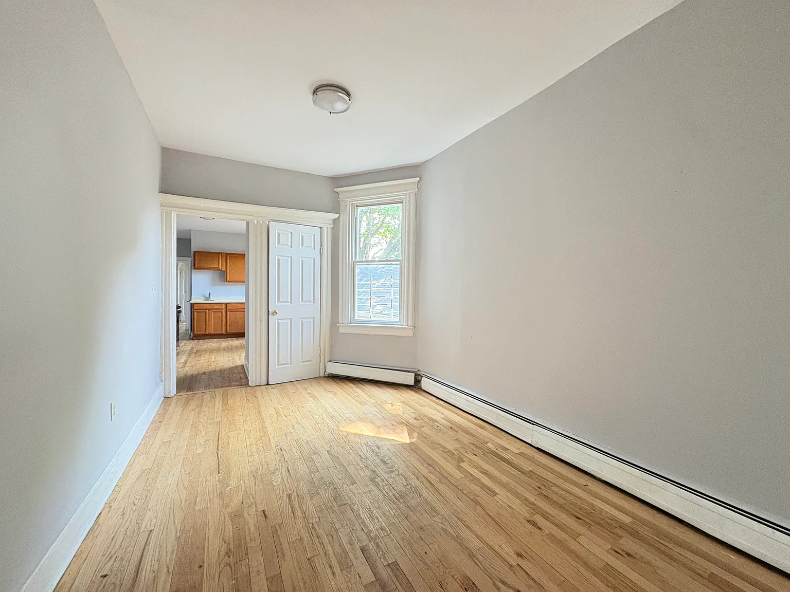2 bed, 800 sqft, $1,895 — Photo 3