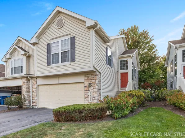 2327 Georgetown Cir, Aurora, IL 60503