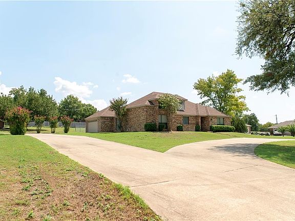 2nd image of 140 Dale Dr
