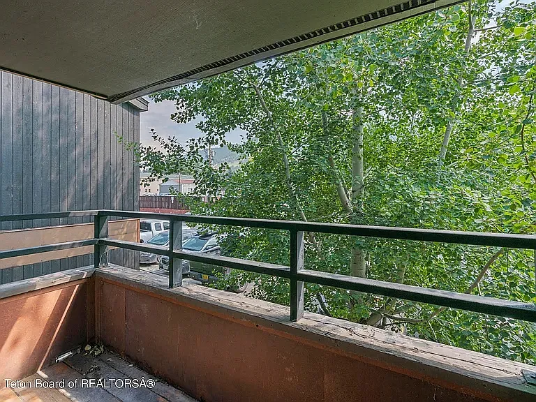 355 W Deloney Ave #B-4 — Photo 9