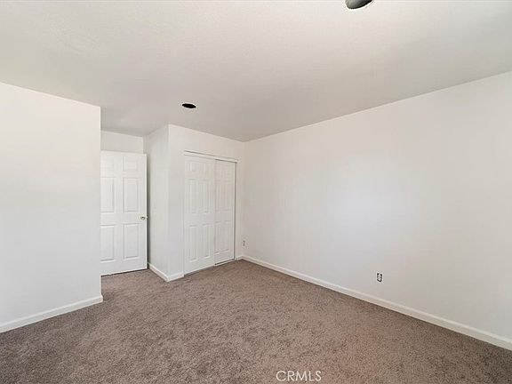 4th image of 63285 Pinyon Dr