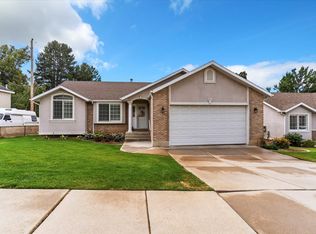 561 E 2550 N, North Ogden, UT 84414