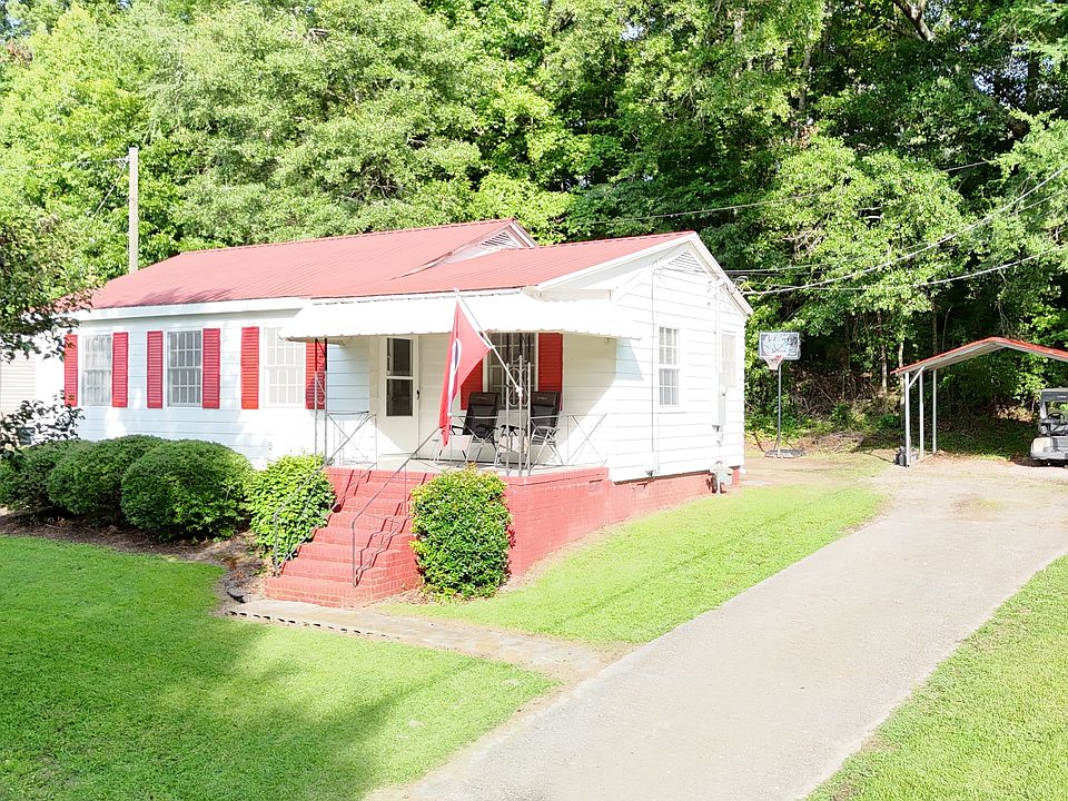 1st image of 104 Forest Hill Rd
