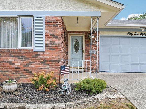 3rd image of 5288 Butternut Ct W