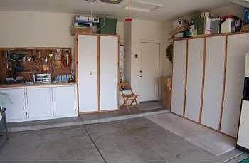 4th image of 2915 N 108th Ave