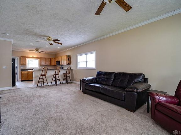 5th image of 1833 Oberon Dr