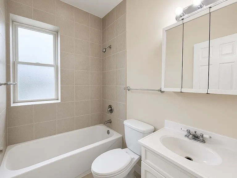 3349 W Wilson Ave #3N — Photo 8