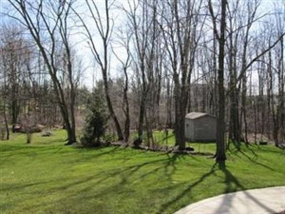 3rd image of 6934 Country View Dr