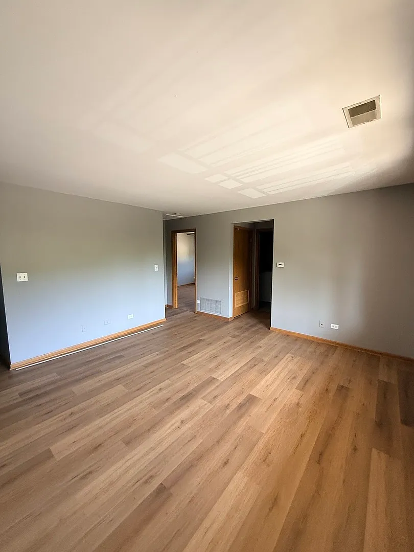 2 bed, 1200 sqft, $1,950 — Photo 4