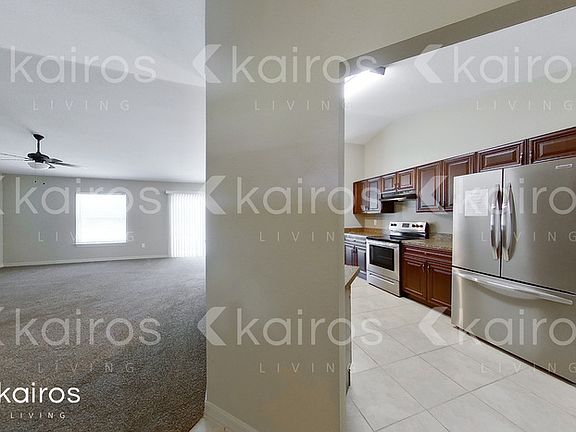 2nd image of 452 Malauka Radial Cir